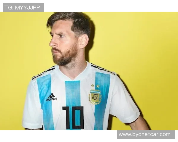 足球明星帅哥头像真人展示领略球场魅力与风采的完美结合